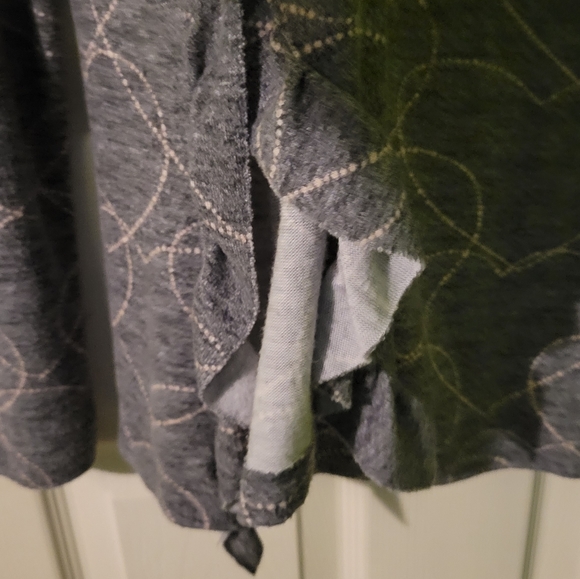 Lauren Conrad top - Picture 2 of 2